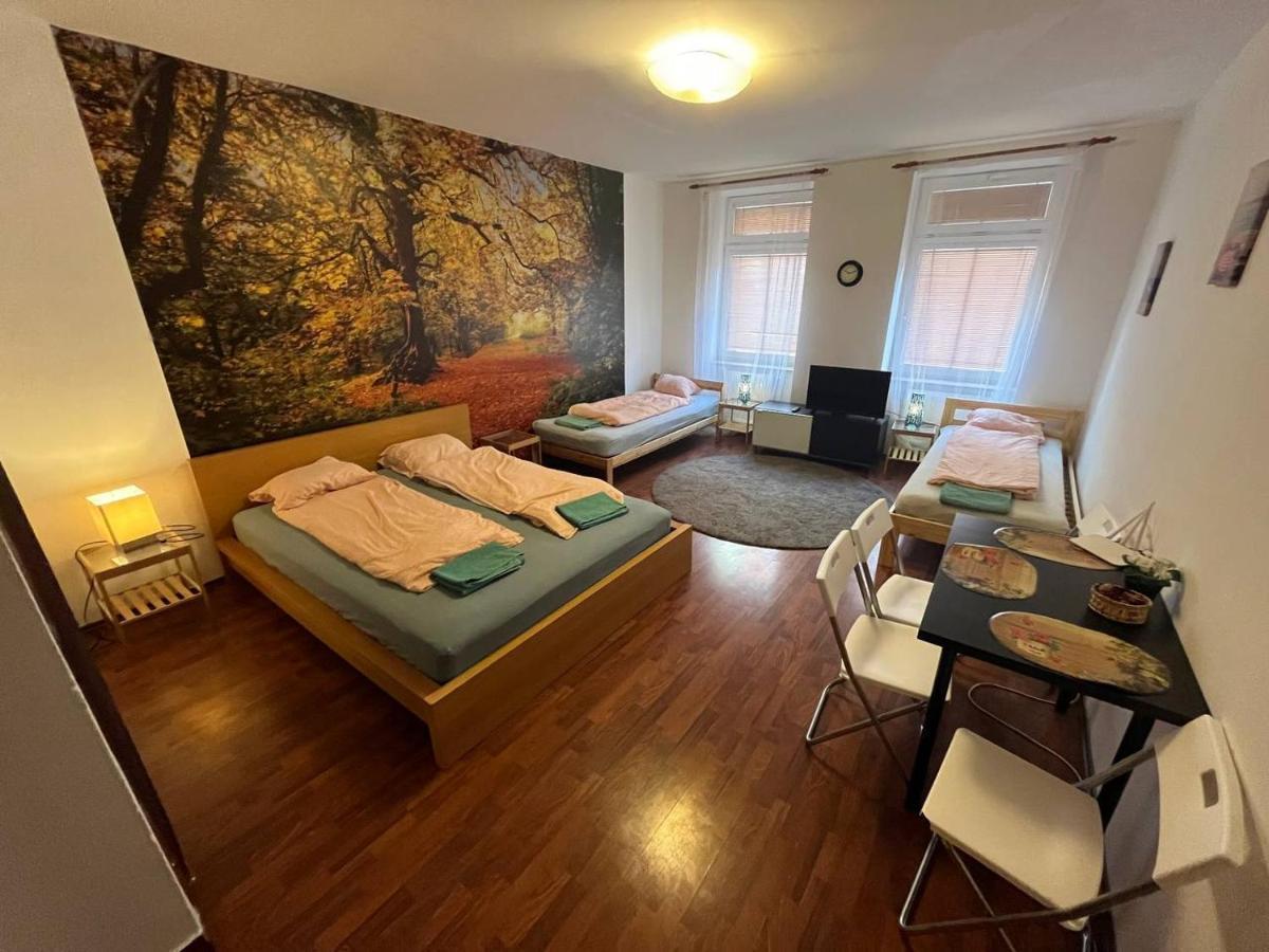 Apartments Spolkova Brno Eksteriør bilde